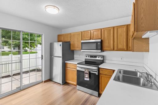 502 Mariner Way, Woodbury, MN 55129