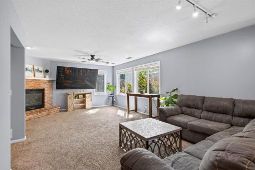 16025 Grove Trail, Lakeville, MN 55044