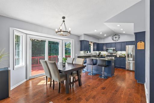 16025 Grove Trail, Lakeville, MN 55044