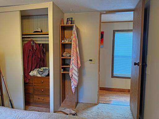 Middle bedroom
