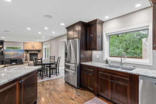 13975 Granada Court, Apple Valley, MN 55124