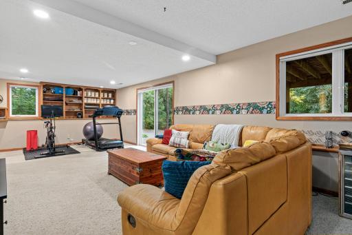 13975 Granada Court, Apple Valley, MN 55124