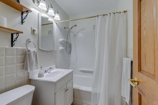 6326 Humboldt Avenue S, Richfield, MN 55423