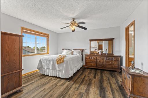 717 Independence Drive NW, Big Lake, MN 55309