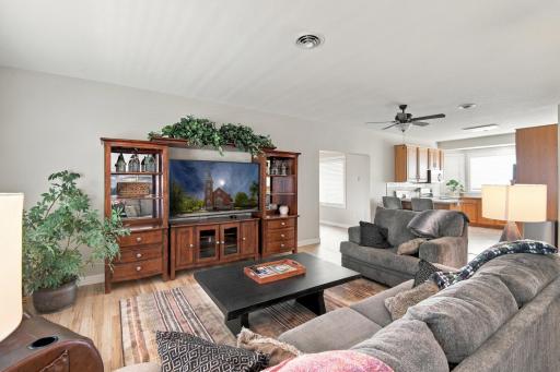 332 4th Street SW, Blooming Prairie, MN 55917