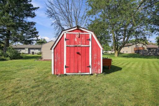 332 4th Street SW, Blooming Prairie, MN 55917