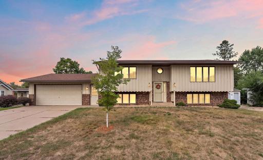 361 Eldridge Avenue E, Maplewood, MN 55117