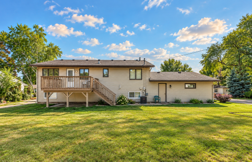 361 Eldridge Avenue E, Maplewood, MN 55117