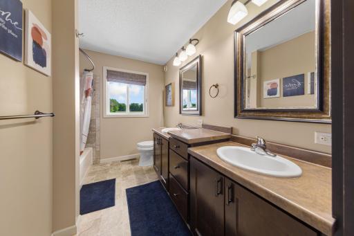 315 Hazeltine Avenue NE, Owatonna, MN 55060