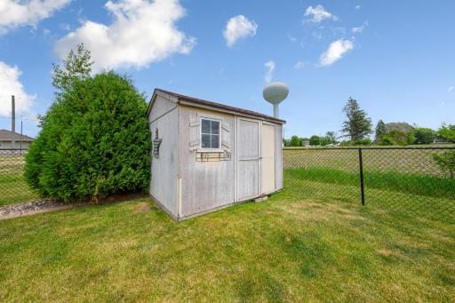 315 Hazeltine Avenue NE, Owatonna, MN 55060