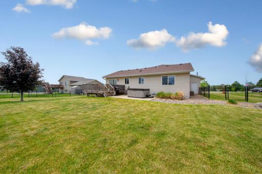 315 Hazeltine Avenue NE, Owatonna, MN 55060