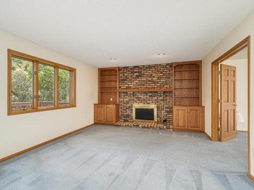 9508 Riverview Avenue, Bloomington, MN 55425