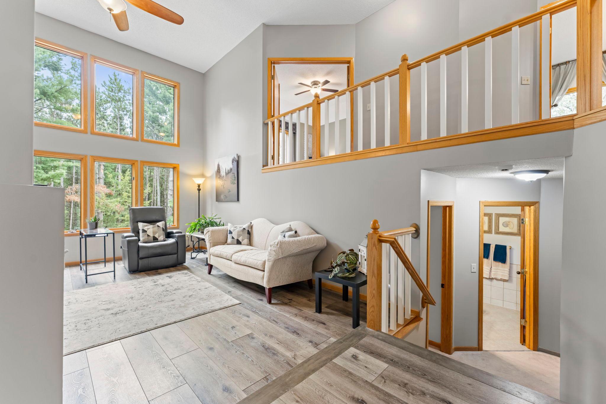 18-web-or-mls-13840 28th St N-102.jpg