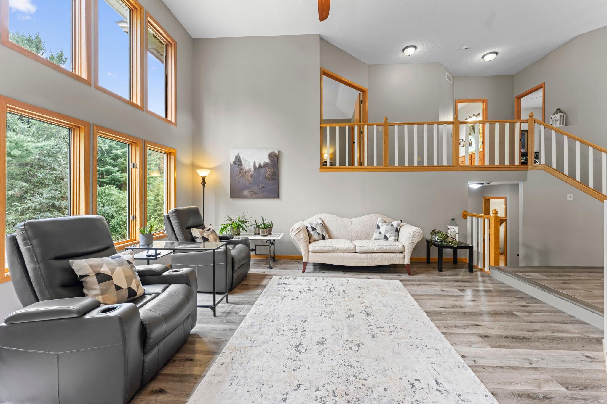 22-web-or-mls-13840 28th St N-186.jpg