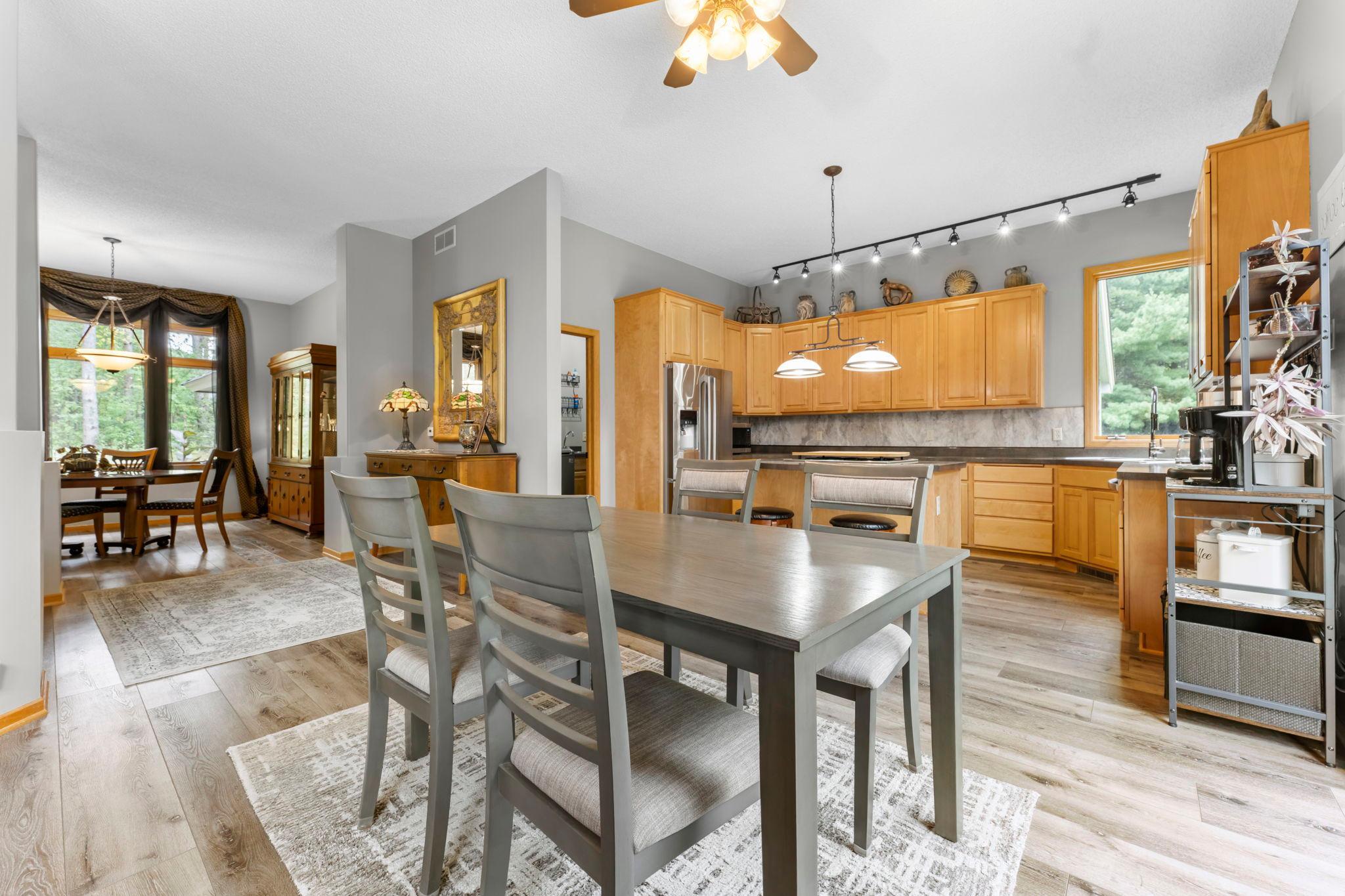 32-web-or-mls-13840 28th St N-126.jpg