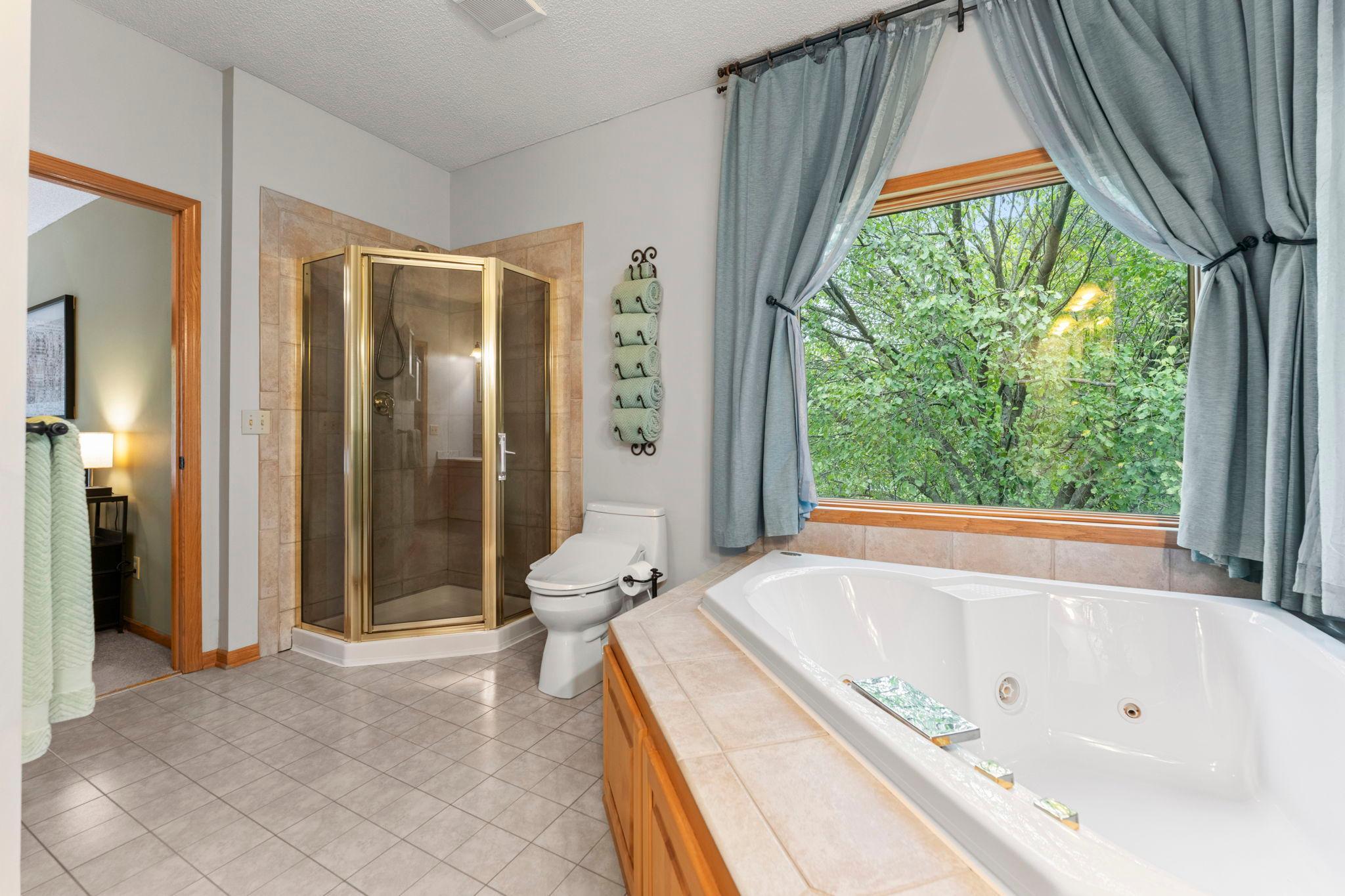 50-web-or-mls-13840 28th St N-72.jpg