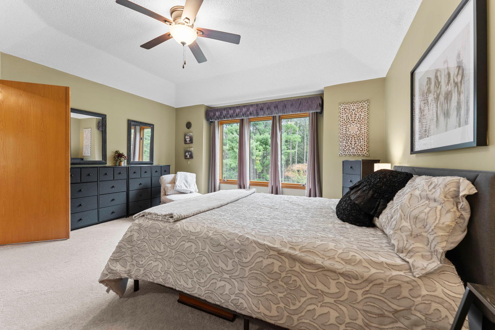 46-web-or-mls-13840 28th St N-66.jpg