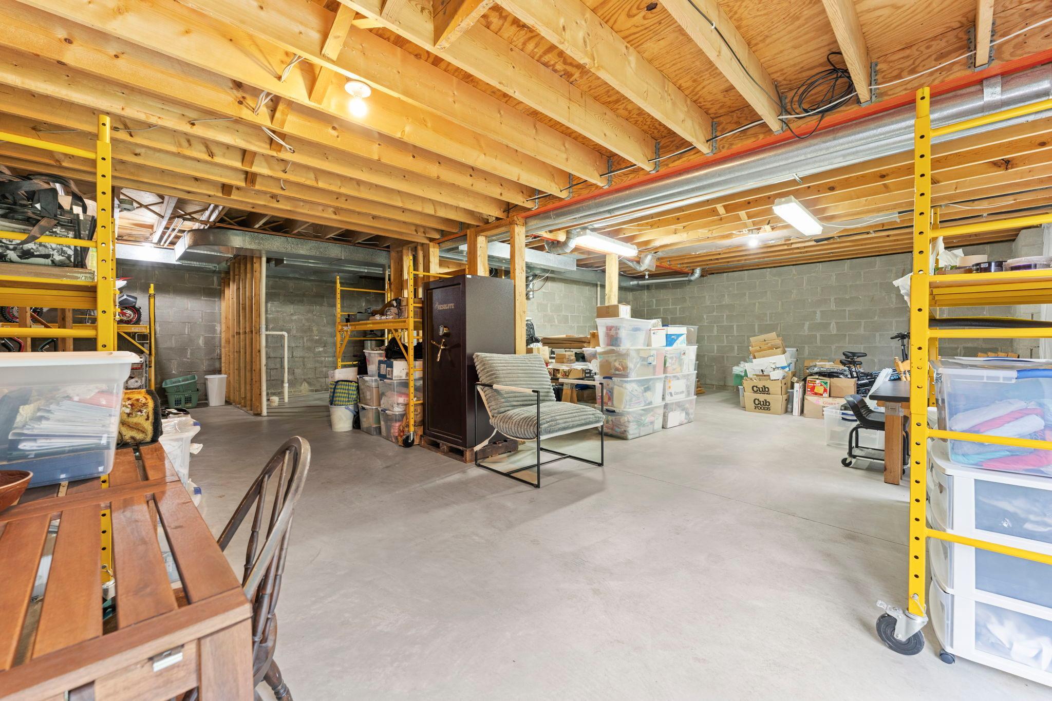 71-web-or-mls-13840 28th St N-6.jpg