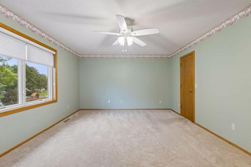 9119 Nantwick Ridge, Brooklyn Park, MN 55443