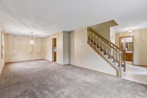 9119 Nantwick Ridge, Brooklyn Park, MN 55443
