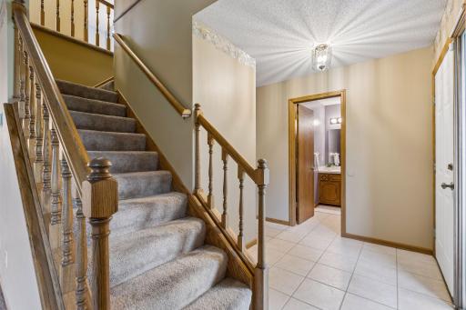 9119 Nantwick Ridge, Brooklyn Park, MN 55443