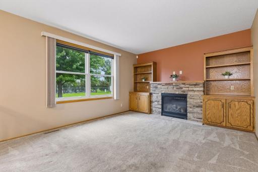 9119 Nantwick Ridge, Brooklyn Park, MN 55443
