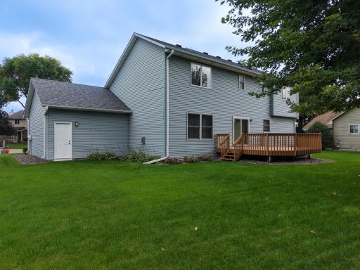 9119 Nantwick Ridge, Brooklyn Park, MN 55443