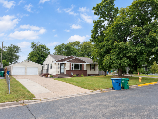 5060 Clearview Street NE, Fridley, MN 55421