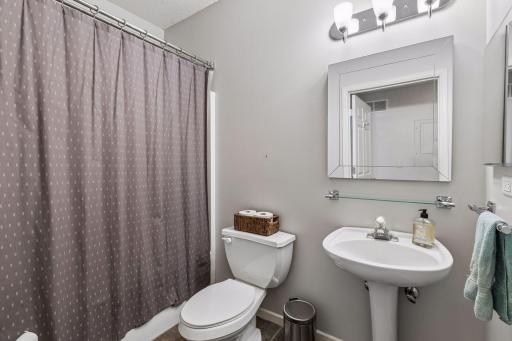 Secondary full bath