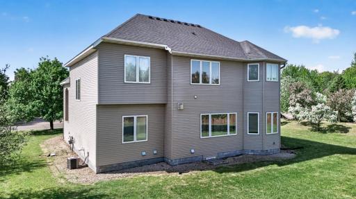 6206 106th Avenue N, Brooklyn Park, MN 55443