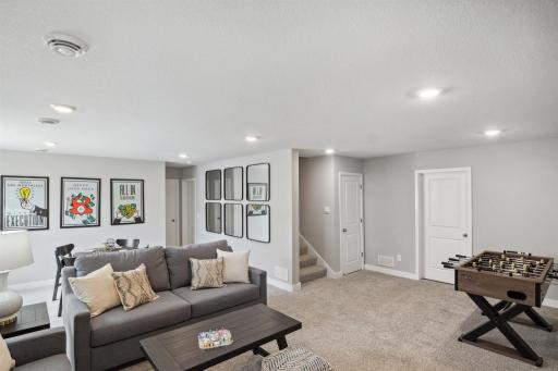 Welcome to the Henley by DR Horton located in Highview Park in Shakopee.