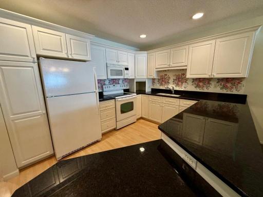 13040 Evergreen Drive, Lindstrom, MN 55045