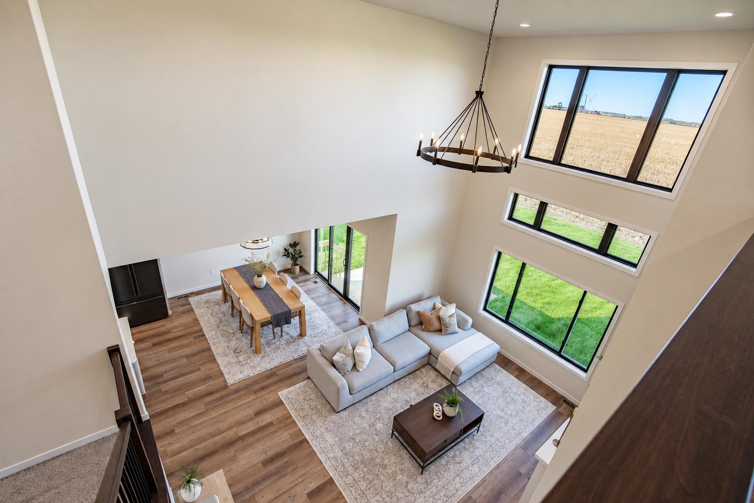 Living Above-10227.jpg