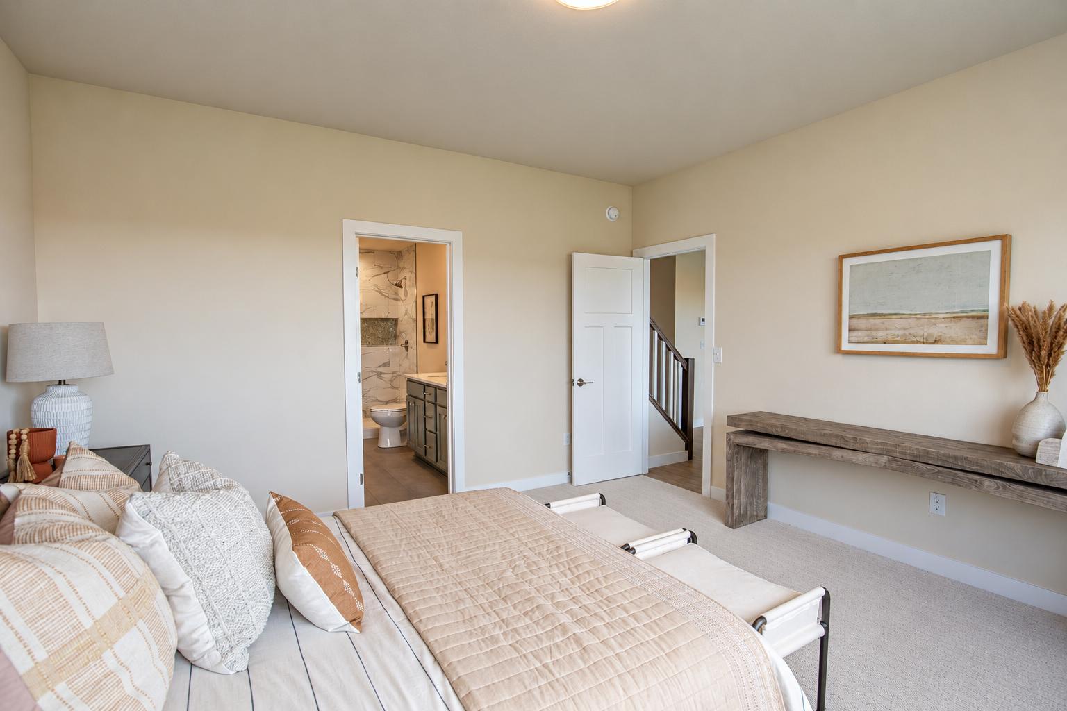 Primary_Bed_10235.jpg