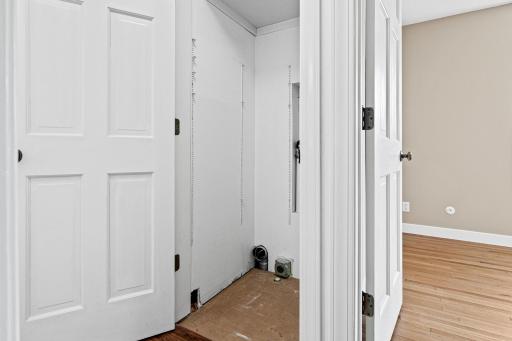 1355 Eide Circle, Arden Hills, MN 55112