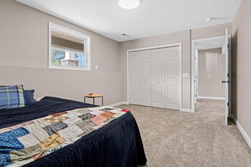 1355 Eide Circle, Arden Hills, MN 55112