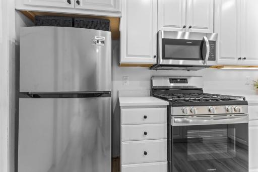 15-web-or-mls-3818 W 103rd St-60.jpg