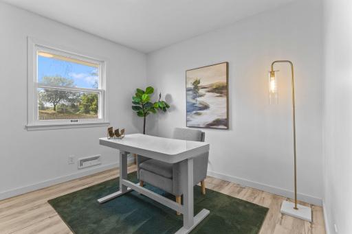 Bedroom 3/office