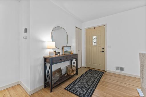 10143 Cottonwood Street NW, Coon Rapids, MN 55448