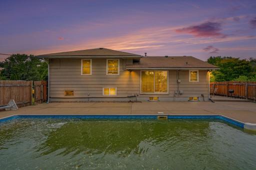 2728 119th Avenue NW, Coon Rapids, MN 55433