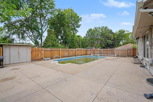 2728 119th Avenue NW, Coon Rapids, MN 55433
