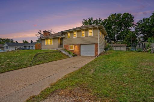 2728 119th Avenue NW, Coon Rapids, MN 55433