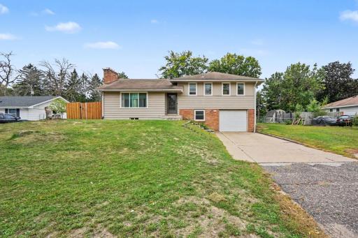 2728 119th Avenue NW, Coon Rapids, MN 55433