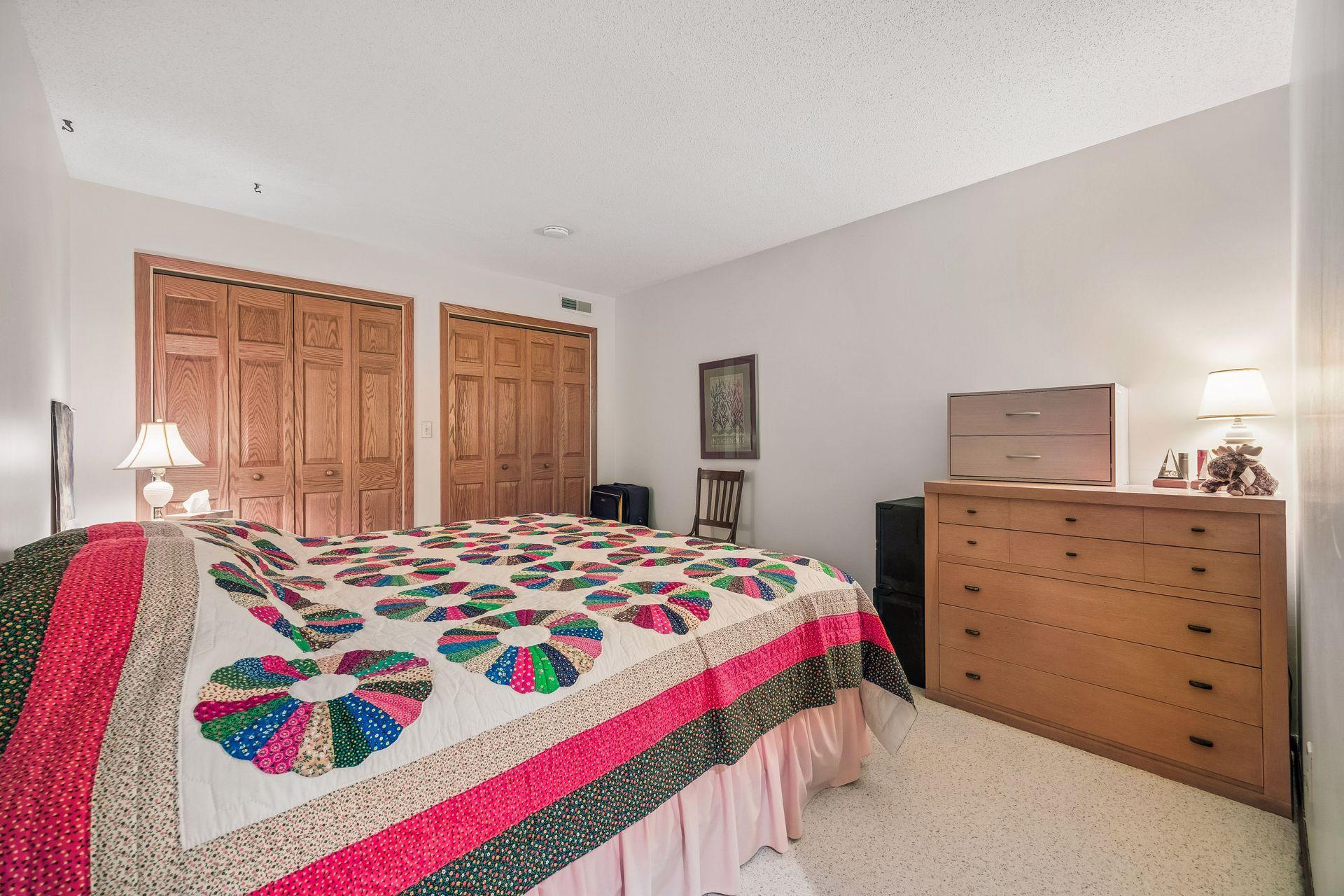Main FLoor - Bed #1