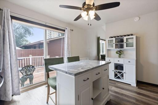 521 Central Avenue W, Saint Paul, MN 55103