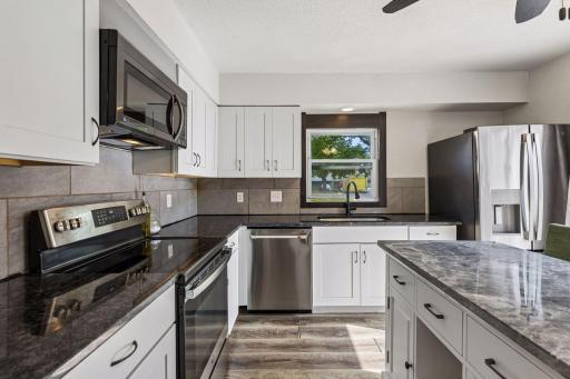 521 Central Avenue W, Saint Paul, MN 55103
