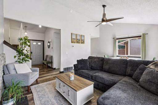 521 Central Avenue W, Saint Paul, MN 55103