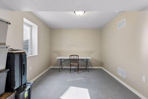 521 Central Avenue W, Saint Paul, MN 55103