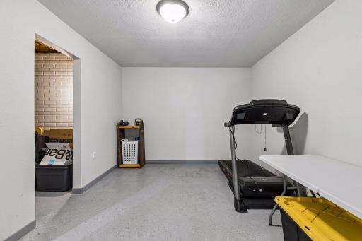 521 Central Avenue W, Saint Paul, MN 55103