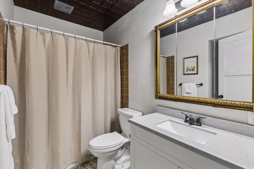 521 Central Avenue W, Saint Paul, MN 55103